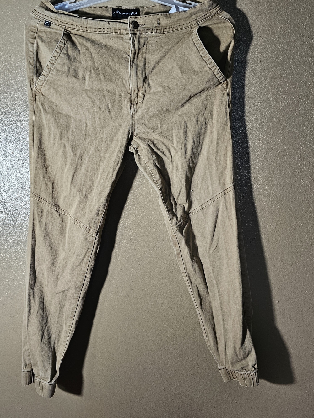Denali Men’s Khaki Pants Jogger Style Leg Size 32×29